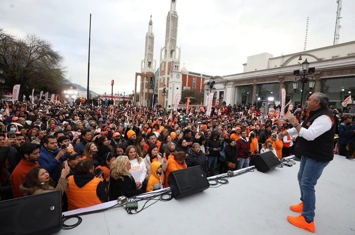 OFRECE HÉCTOR GARCÍA CAMBIO EN SERVICIOS PÚBLICOS Y SEGURIDAD