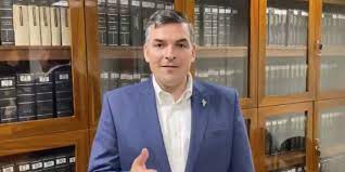 ANALIZARÁ CONGRESO INICIATIVA PARA QUE ESTADO PUEDA CERRAR REFINERÍA