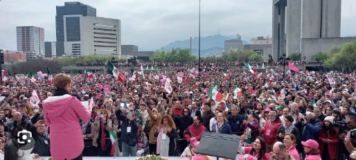 MARCHAN 12 MIL EN NL POR LA DEMOCRACIA