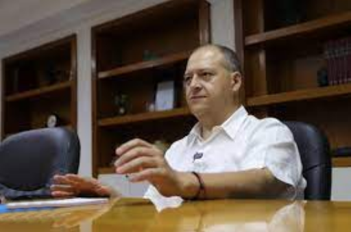 HIJO DE PABLO ESCOBAR EXHORTA A JÓVENES A ALEJARSE DE ALCOHOL Y DROGAS