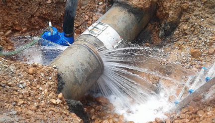 SE VA EL 40 POR CIENTO DEL AGUA POR LAS FUGAS…