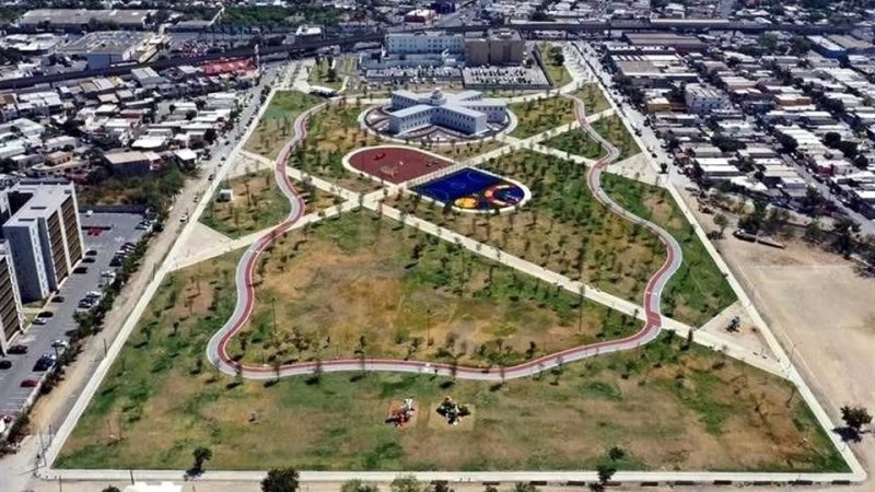 PIDEN VECINOS DE PARQUE LIBERTAD CONSTRUIR HOSPITAL INFANTIL EN OTRO SITIO