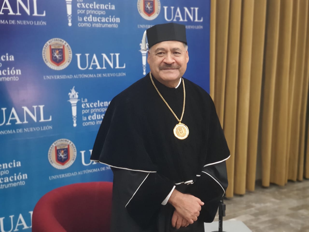 REELIGEN COMO RECTOR DE LA UANL AL DR. SANTOS GUZMÁN
