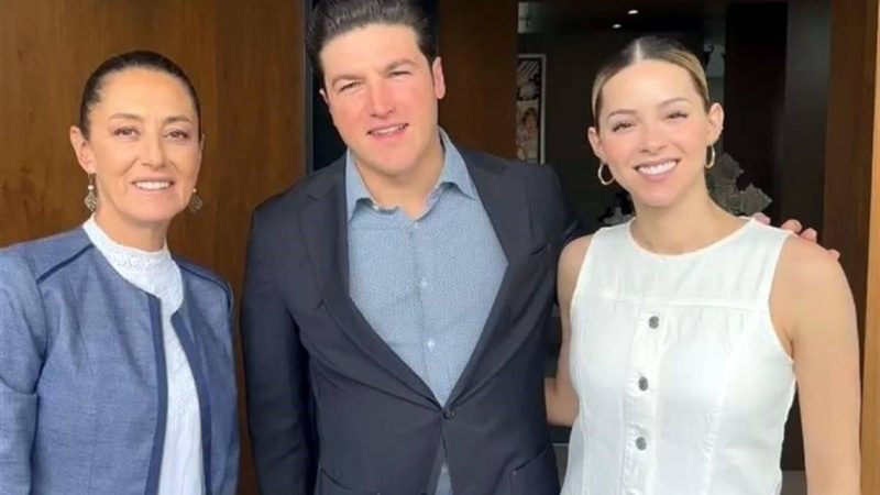 RECIBE CLAUDIA A SAMUEL Y MARIANA