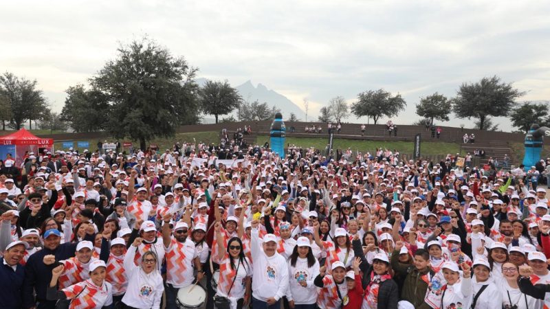 MAESTROS DE LA SECCIÓN 21 REALIZAN «CAMINATA POR UNA CULTURA DE PAZ»
