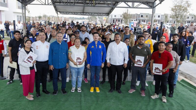 INFONAVIT entrega Viviendas del Bienestar a familias de Nuevo León