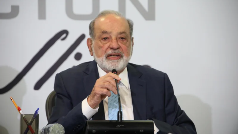 Carlos Slim recomienda a México invertir 25 por ciento de su PIB, para crecer