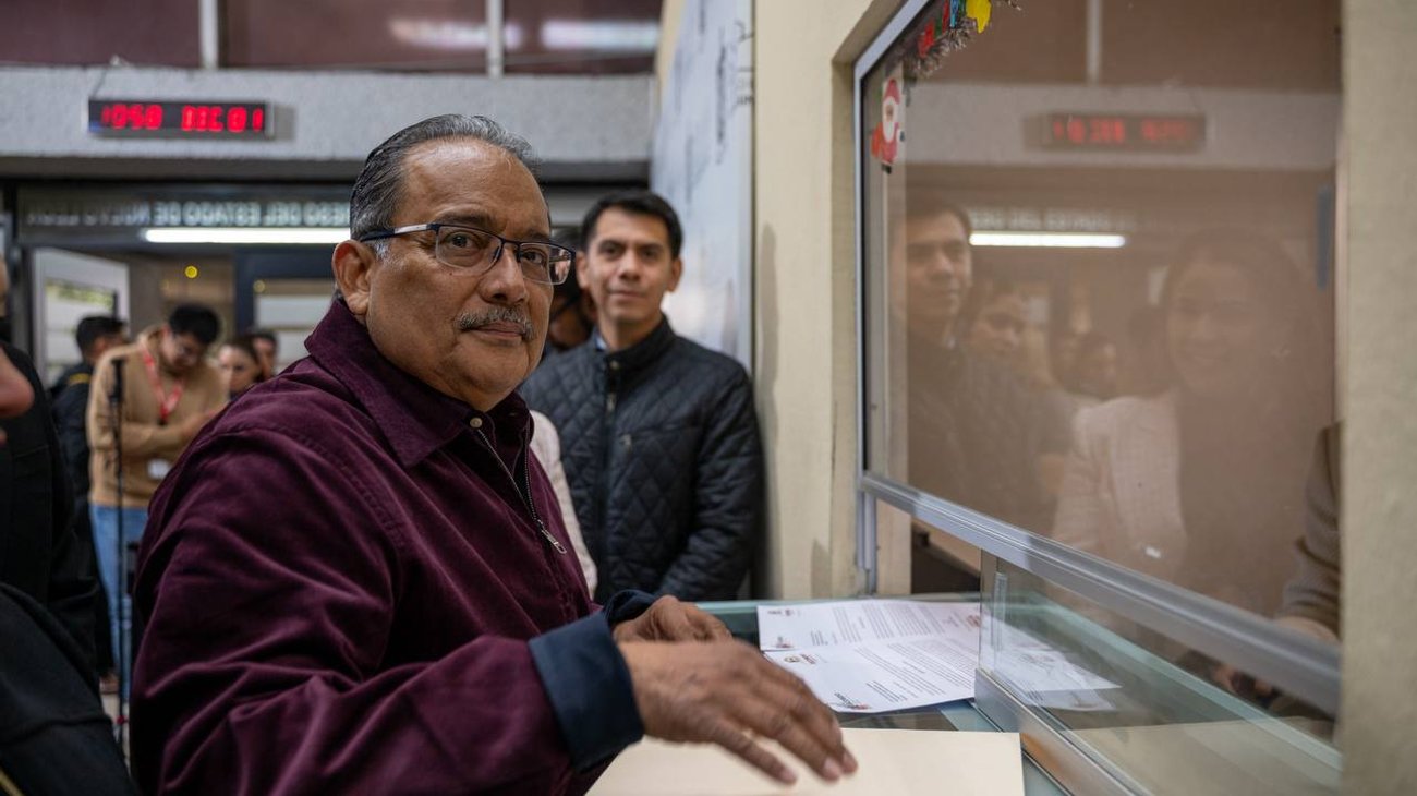 Gestiona el alcalde Andrés Mijes inscribir en letras de oro nombre del General Mariano Escobedo en recinto legislativo