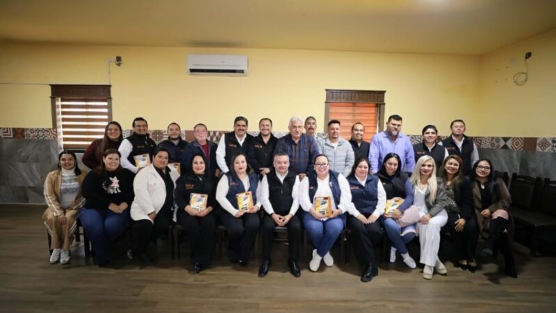 Líder de Sección 21 del SNTE realiza gira por Galeana y Linares