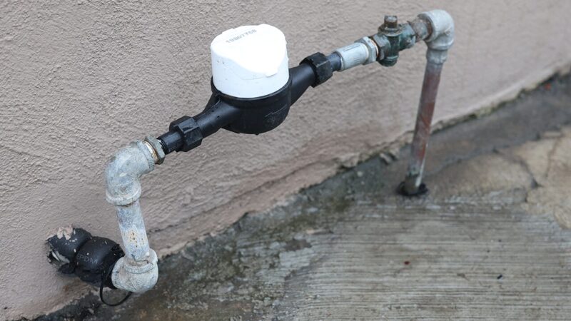 Denuncia Alianza de Usuarios, cobros excesivos en Agua y Drenaje de Monterrey