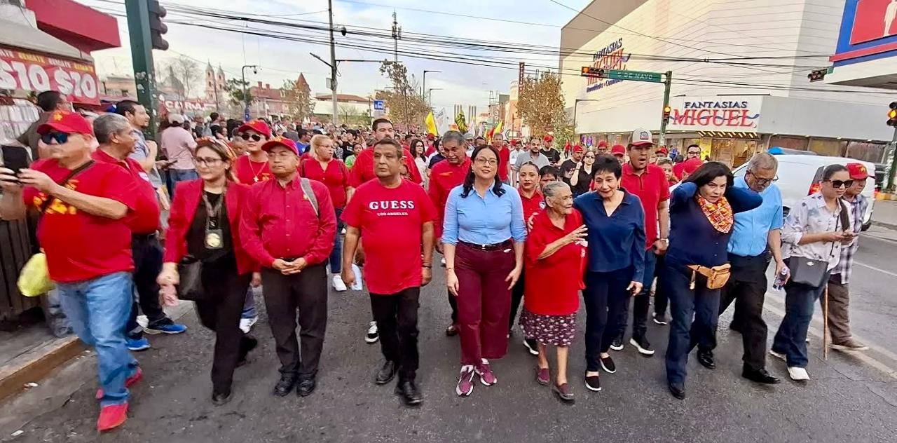 Marchan para recordar 50 años de la matanza de posesionarios