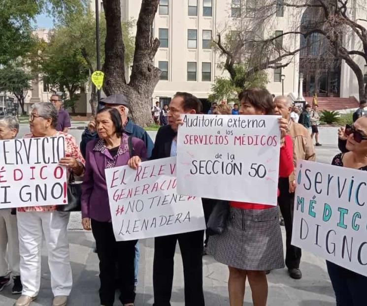 Maestros jubilados y pensionados de la Sección 50 piden pago de mil millones por adeudo a prestaciones