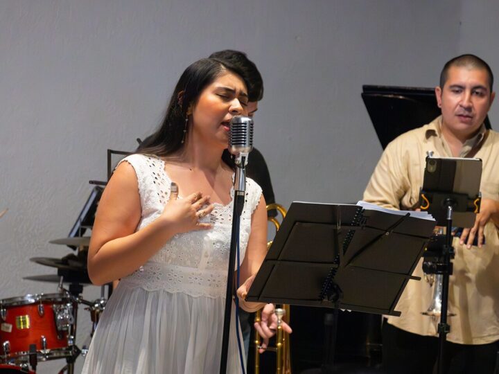 Renuevan “Los Destos” la música mexicana en Casa de la Cultura