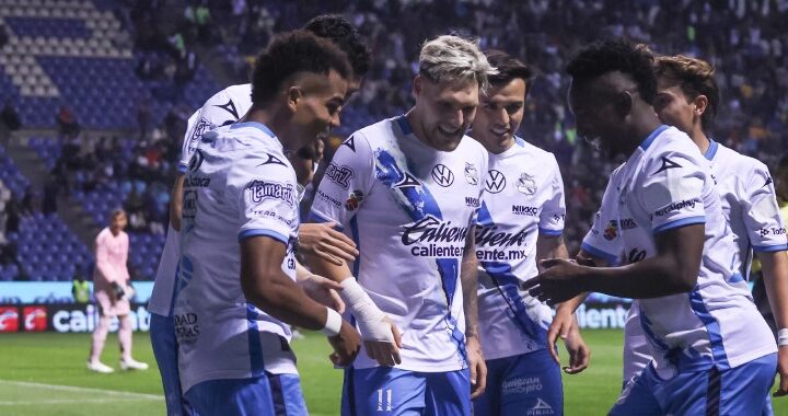 Victoria de media semana para Puebla y Rayados