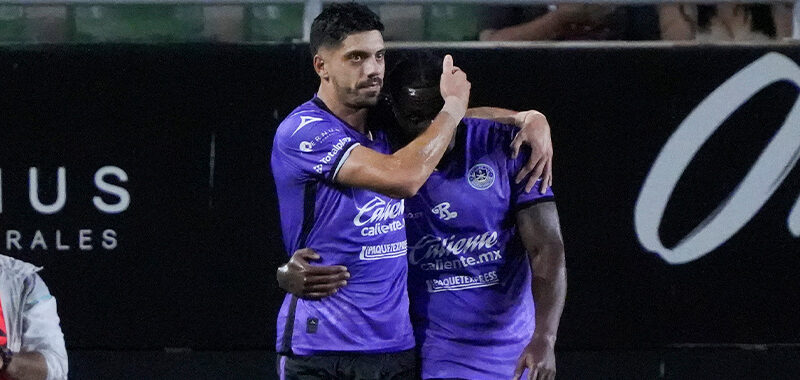 Mazatlán se impone en casa y golea al León con doblete de Brian Rubio