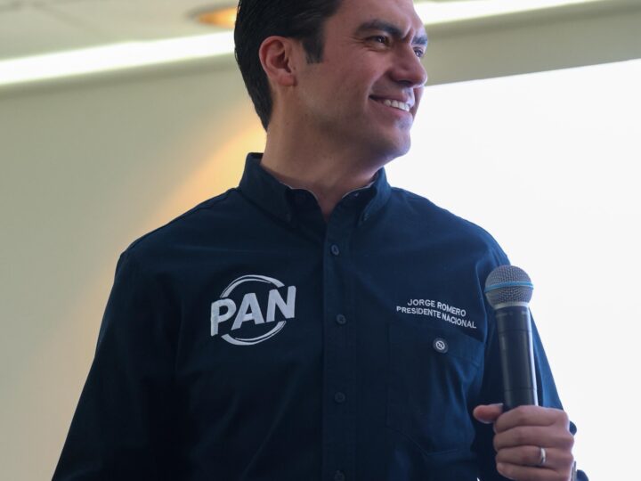 Jorge Romero deja entrever alianza con el PRI para ganarle a Morena y MC en su gira por NL