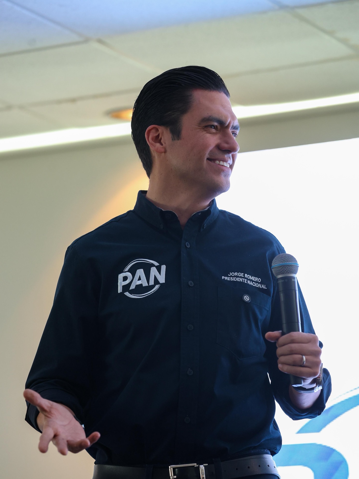 Jorge Romero deja entrever alianza con el PRI para ganarle a Morena y MC en su gira por NL