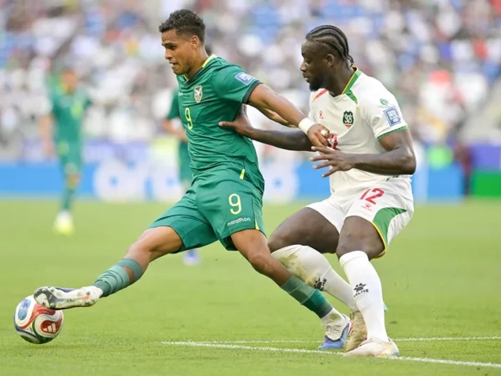 2-1. Bolivia remonta a Surinam y buscará ante Irak el cupo al Mundial