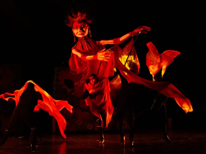 UANL recibe compañía de títeres y payasos de Chile con funciones, talleres y espectáculos