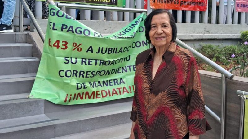 Jubilados de la 50 insistirán en pago de pensiones atrasadas ante ISSSTELEON