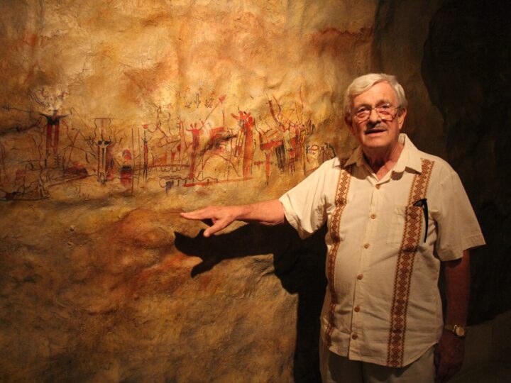 Convoca a participar en Coloquio William Breen Murray