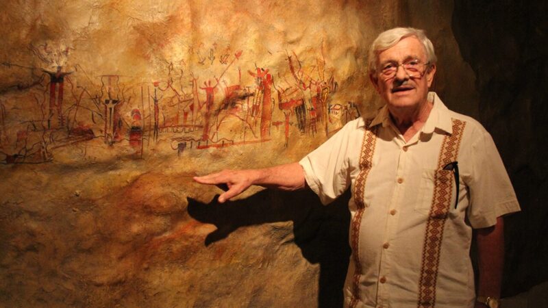 Convoca a participar en Coloquio William Breen Murray