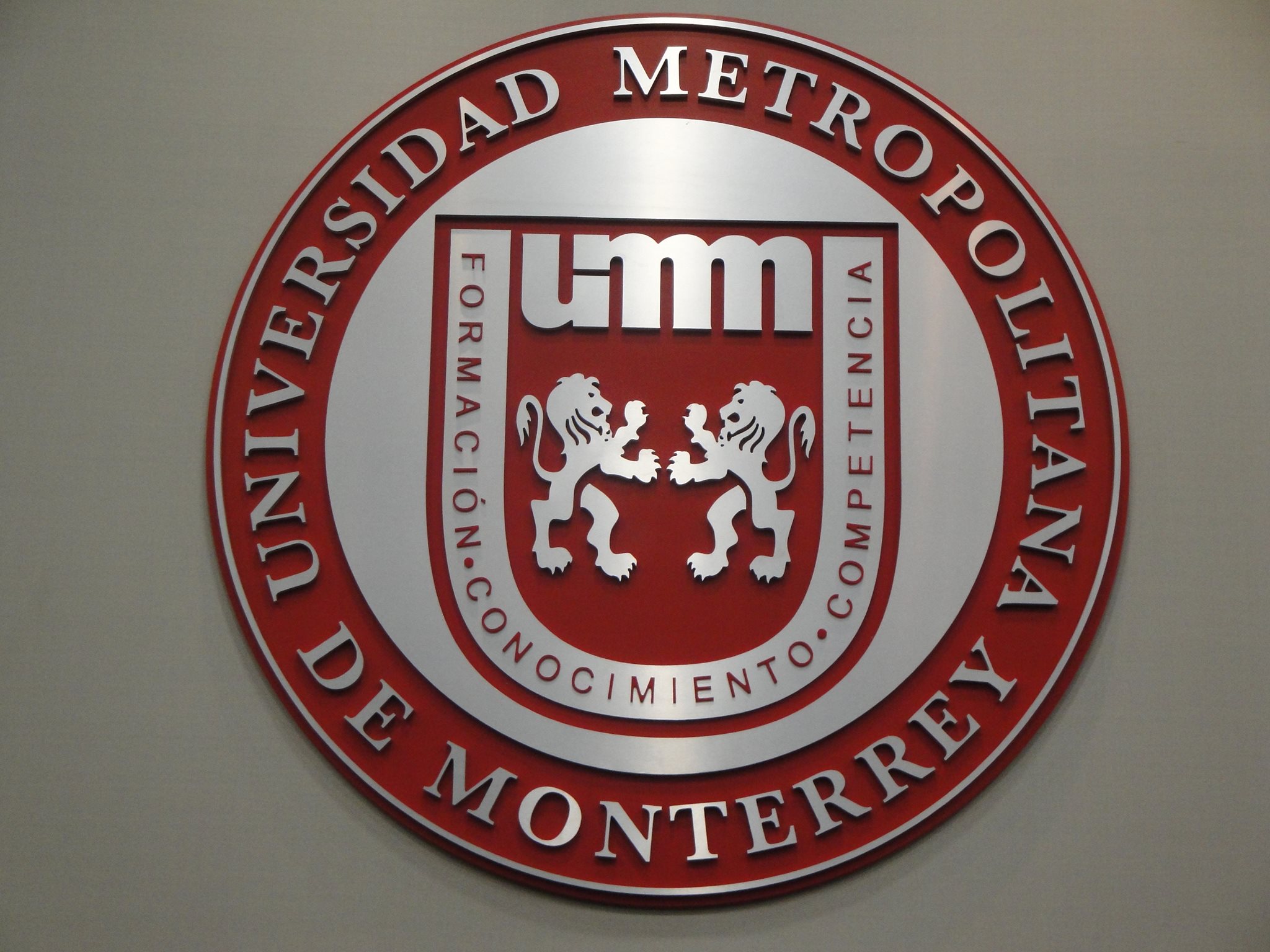 Enfrenta la UMM dificultades económicas sin pago al personal y riesgo de perder el ciclo escolar