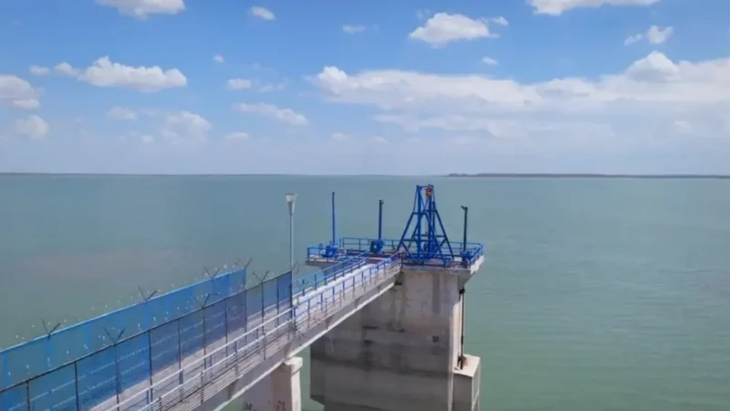 Activistas piden cancelar concesiones de agua a políticos y empresarios en NL