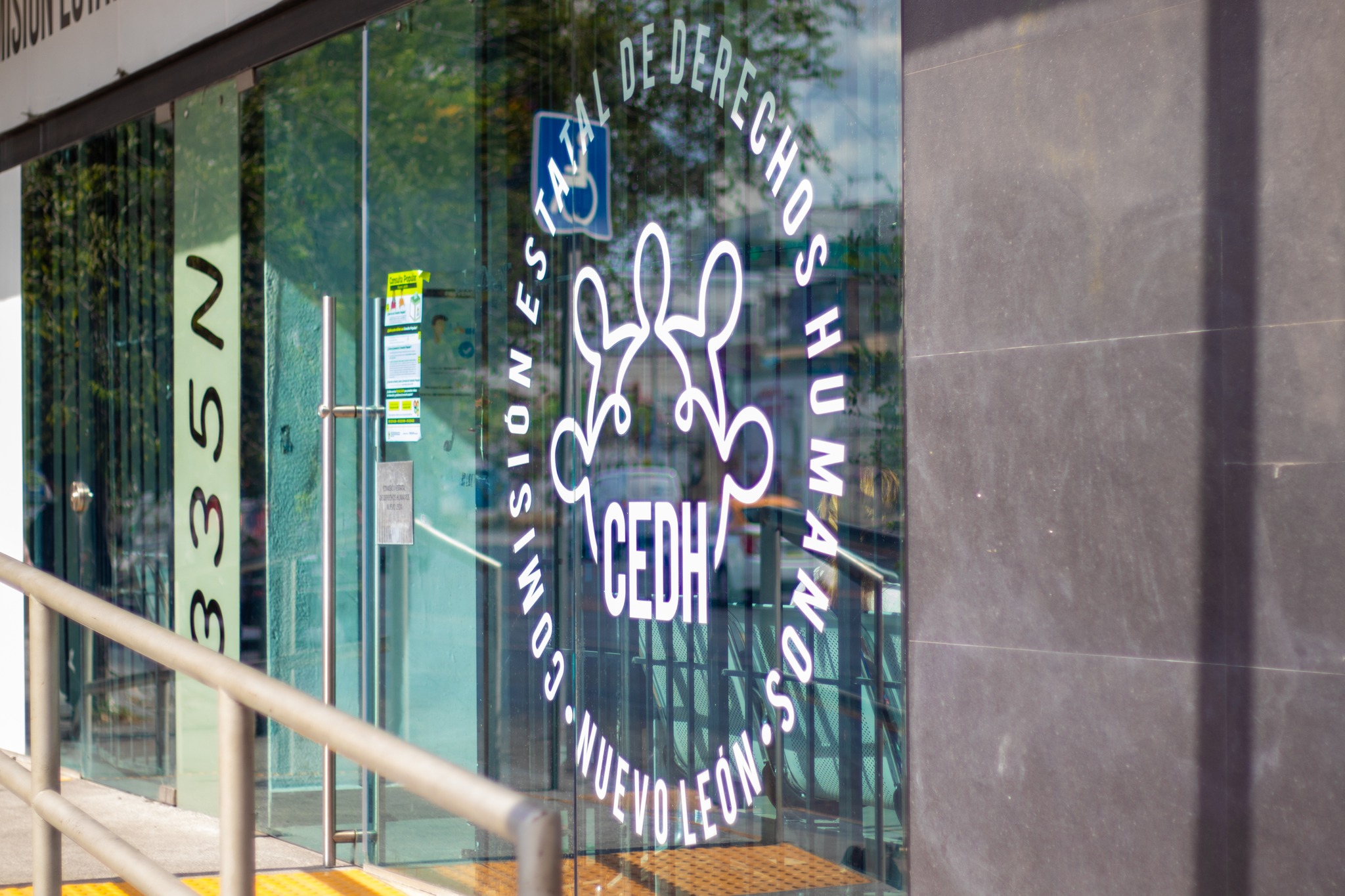 Abre CEDHNL expediente de queja por contaminación que afecta a alumnos de CENDIS