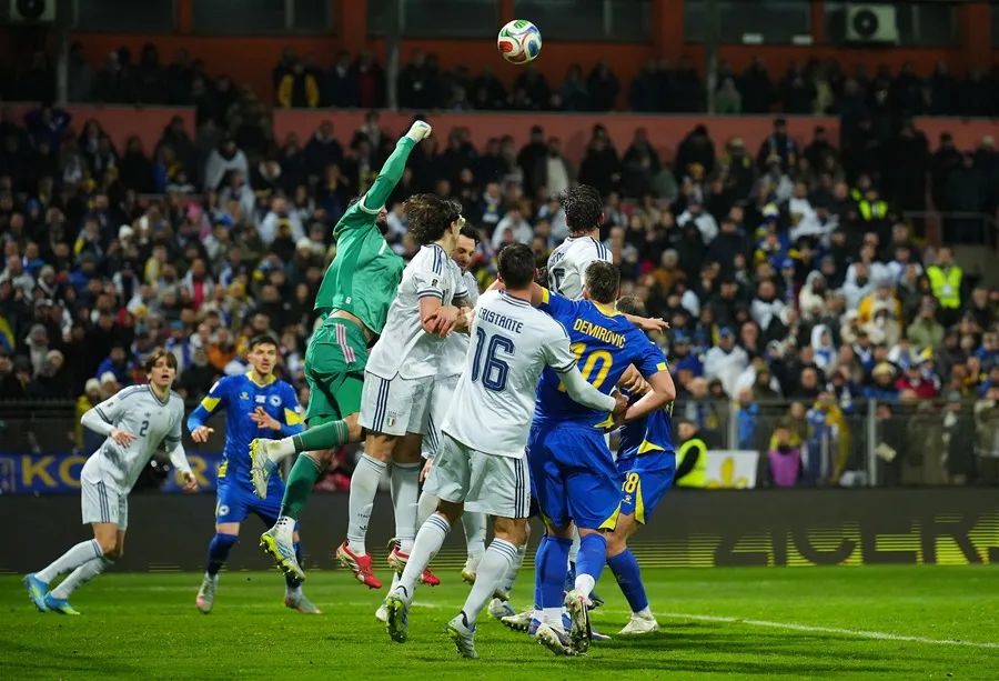 Italia cae en penaltis ante Bosnia y queda fuera del Mundial por tercera vez consecutiva