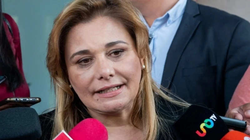 Maru Campos se niega a ir al Senado; Claudia Sheinbaum, dice que con la renuncia del fiscal no basta, sigue la indagatoria