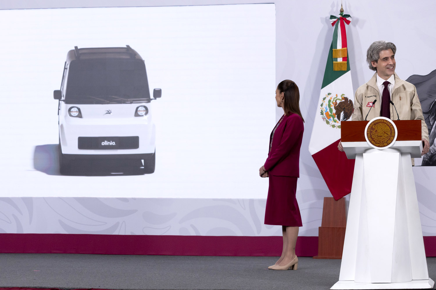 Anuncian prototipo de Olinia, auto eléctrico de bajo costo, que se producirá en México