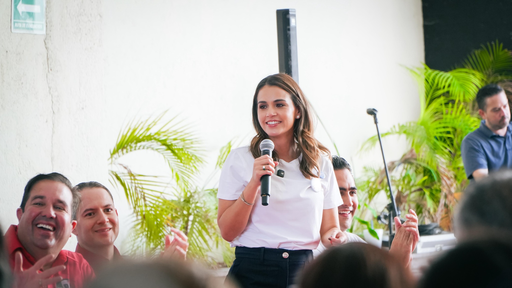 Se apuntan para Monterrey los priistas Marcelo Segovia y Lorena de la Garza