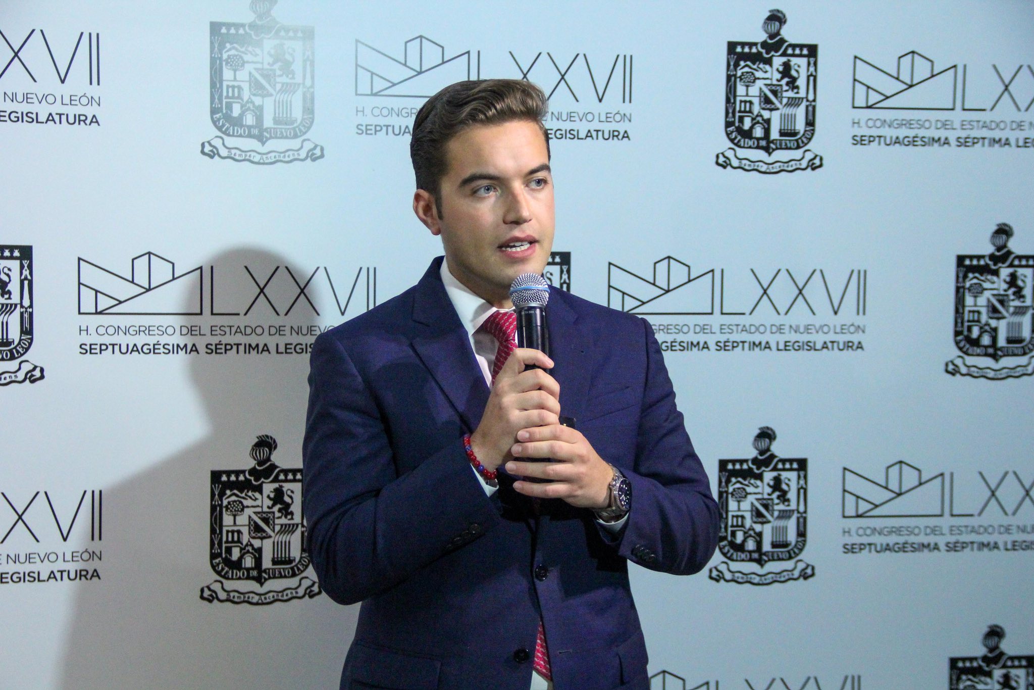 Diputado Jesús Elizondo se suma a la carrera morenista por NL