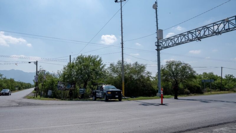Extorsionan a transportistas en Salinas Victoria