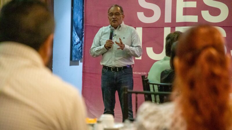 Propone Andrés Mijes solucionar de fondo problemas sociales en NL, con apoyo del magisterio
