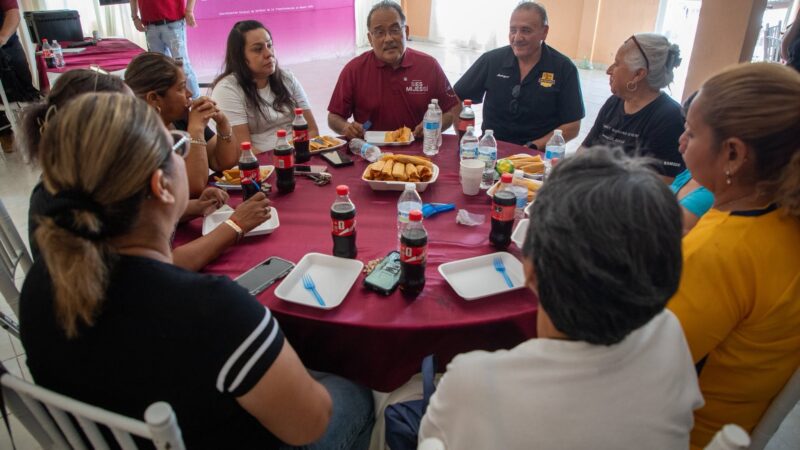 Andrés Mijes recorre municipios del norte de NL, ofrece llevar la 4T Norteña para arraigar a la población