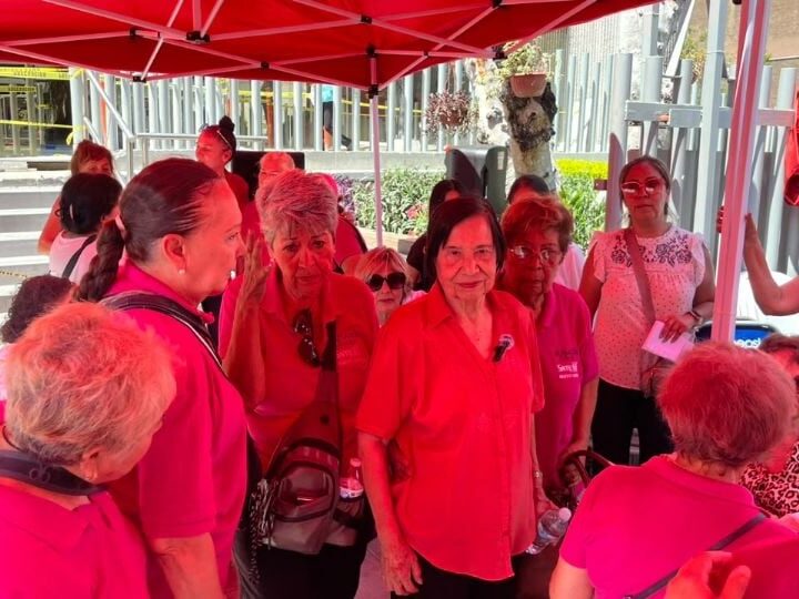 Maestros jubilados de Sección 50 logran se les reconozca adeudo por parte de Isssteleón