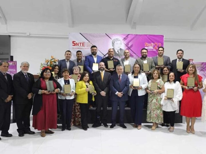 Entrega Sección 21 Reconocimiento al Mérito Educativo y Sindical 2026