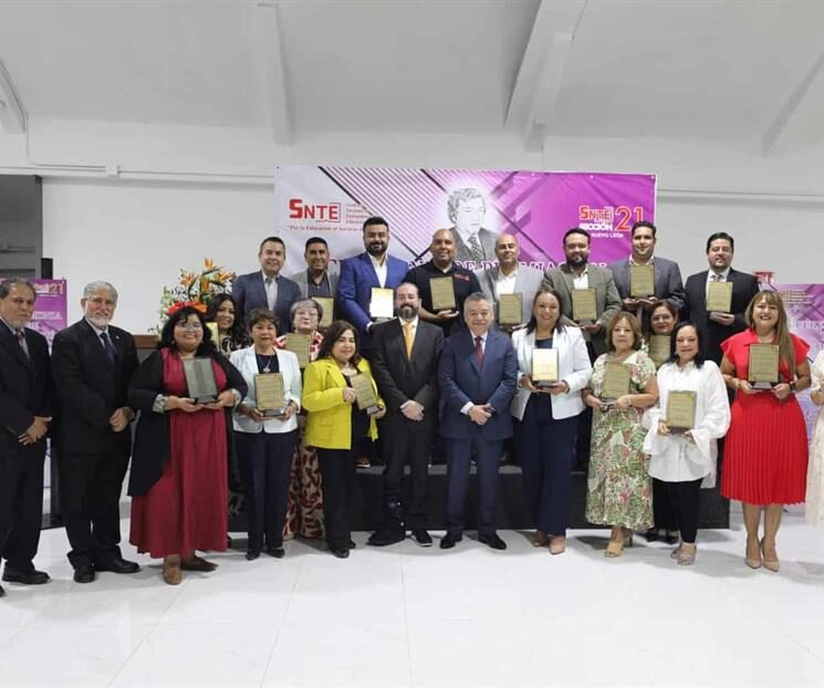 Entrega Sección 21 Reconocimiento al Mérito Educativo y Sindical 2026
