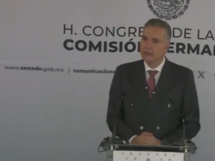 Waldo Fernándz solicita licencia en el Senado, para contender por candidatura al gobierno de NL