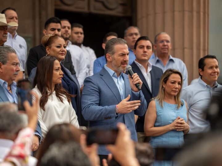 Se rebelan 17 alcaldes de NL, demandan al estado pago de mil 700 mdp pendientes