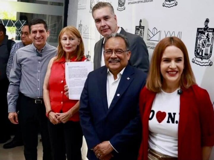 Morenistas piden al Congreso Local, prohibir licencia al Gobernador para buscar la Presidencia de México