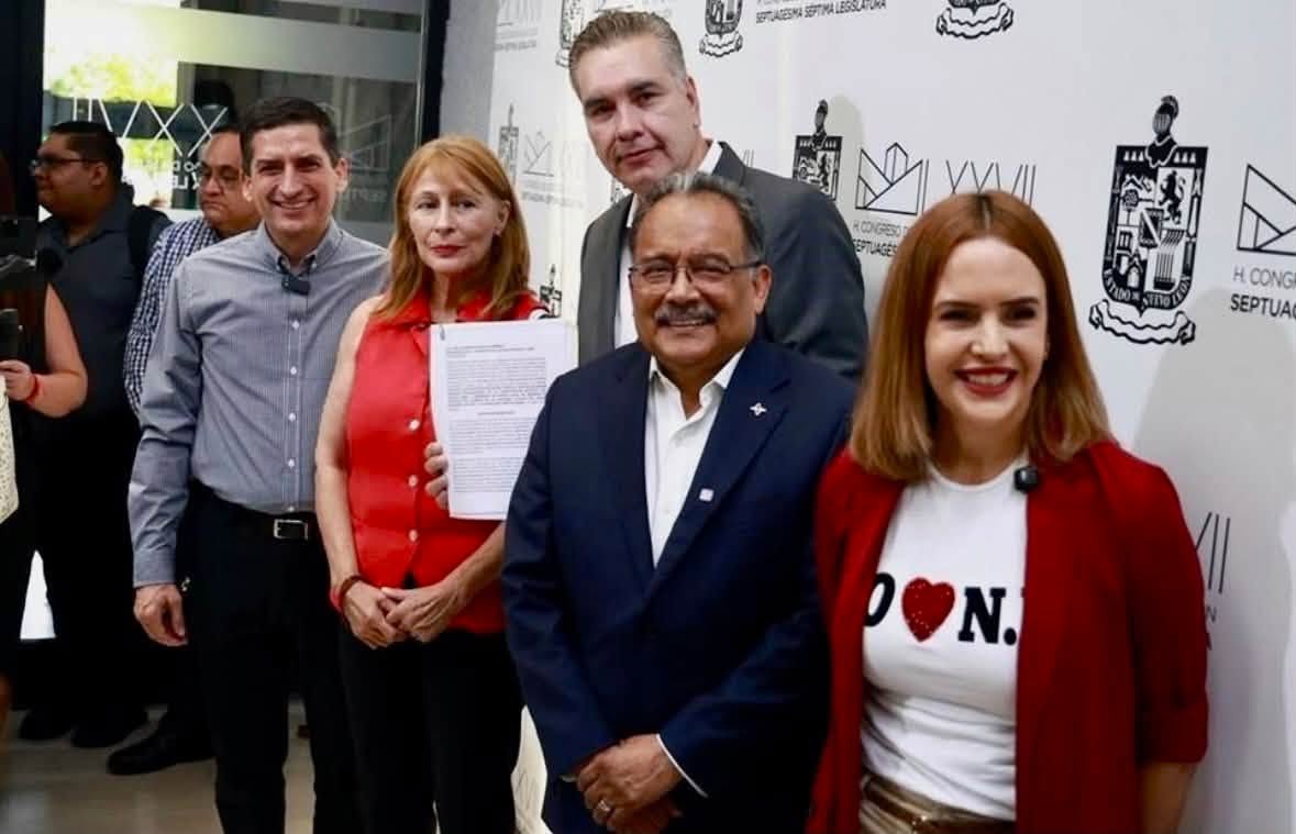 Morenistas piden al Congreso Local, prohibir licencia al Gobernador para buscar la Presidencia de México