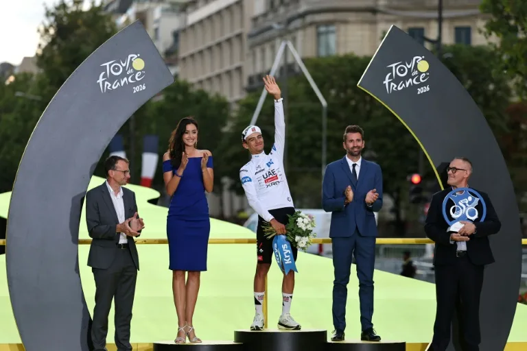 Isaac del Toro emociona a México por su doble hazaña en el Tour de Francia