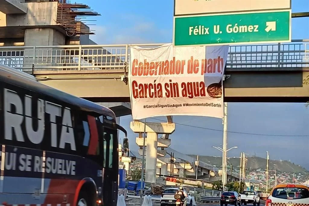 Samuel en «modo party» y habitantes de «García en modo sin agua», denuncian