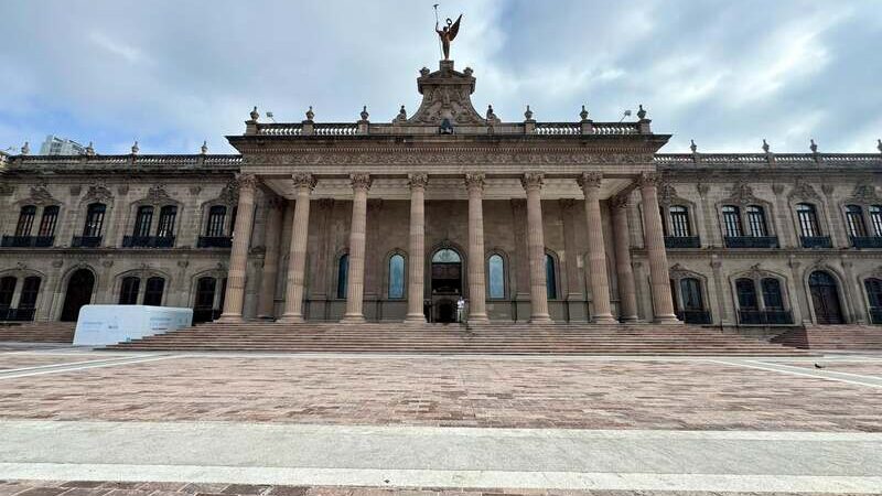 Reducen edad para contender por la gubernatura de NL