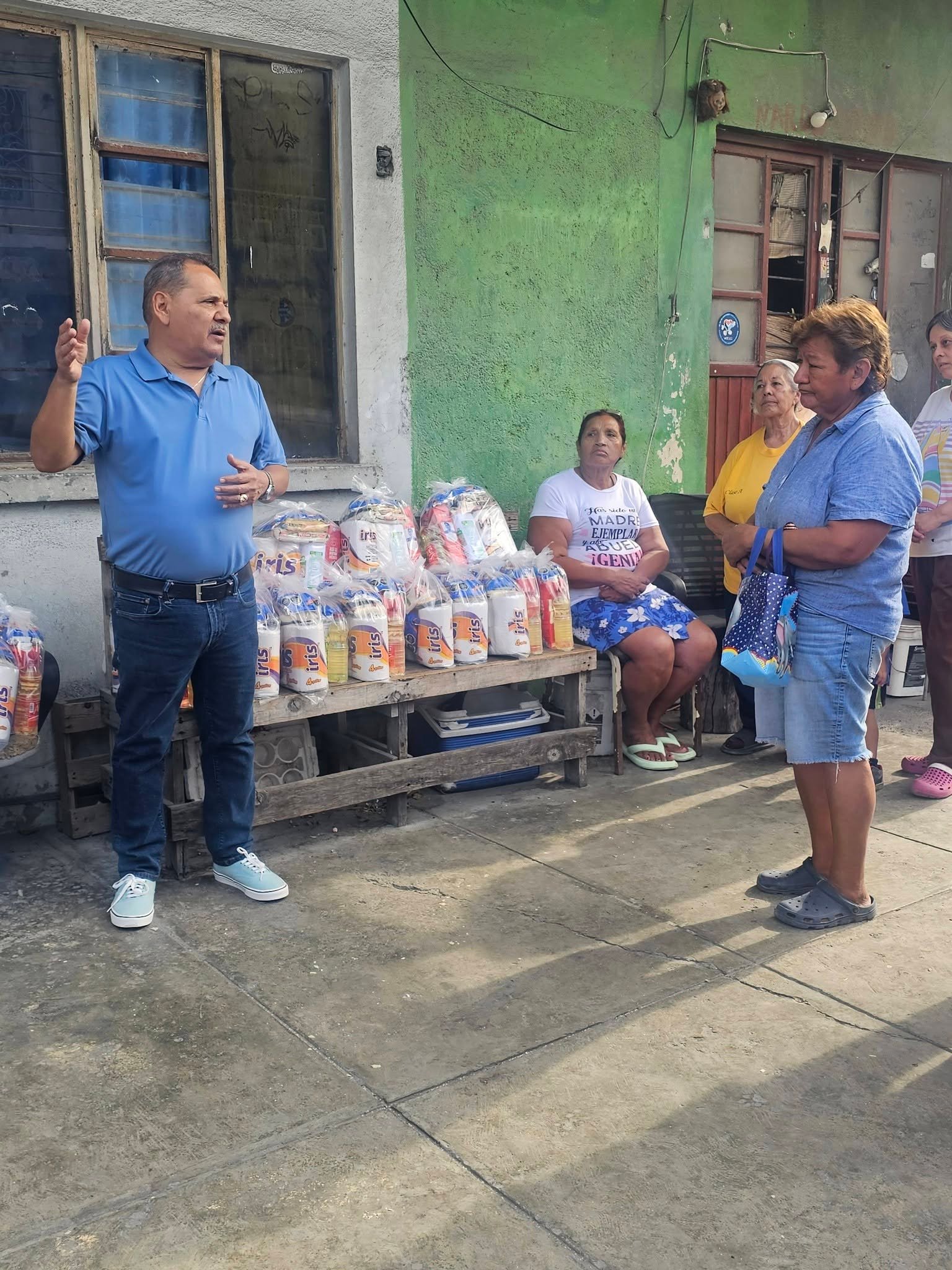 TESER va a la colonia Victoria, lleva apoyos a familias del lugar