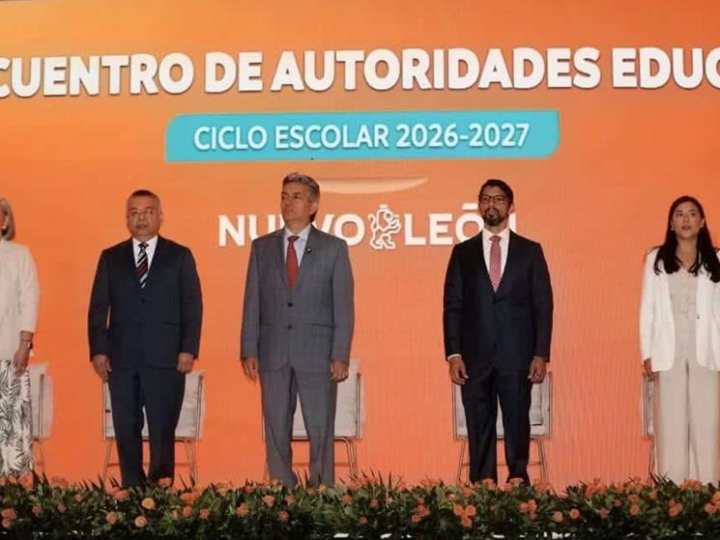 Líder de la Sección 21 del SNTE participa en «Encuentro con Autoridades Educativas»