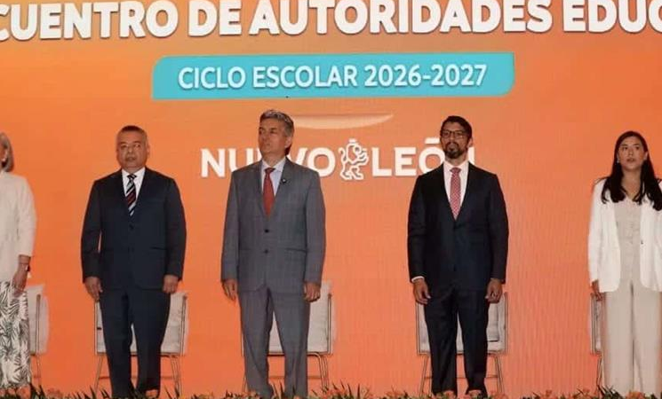 Líder de la Sección 21 del SNTE participa en «Encuentro con Autoridades Educativas»